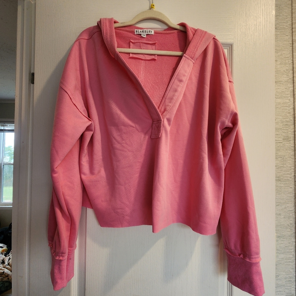 Blakeley Designs Womens Hoodie Size L/XL BNWOT